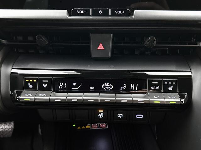 Toyota C-HR 1.8 Hybrid 140 First Edition | Stoel + Stuur + Voorruitverwarming | Blindspot | Groot Scherm | LED |