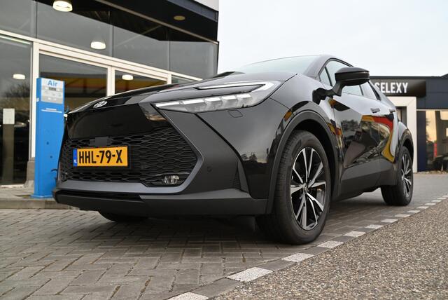 Toyota C-HR 2.0 Plug-in Hybrid 220 Dynamic