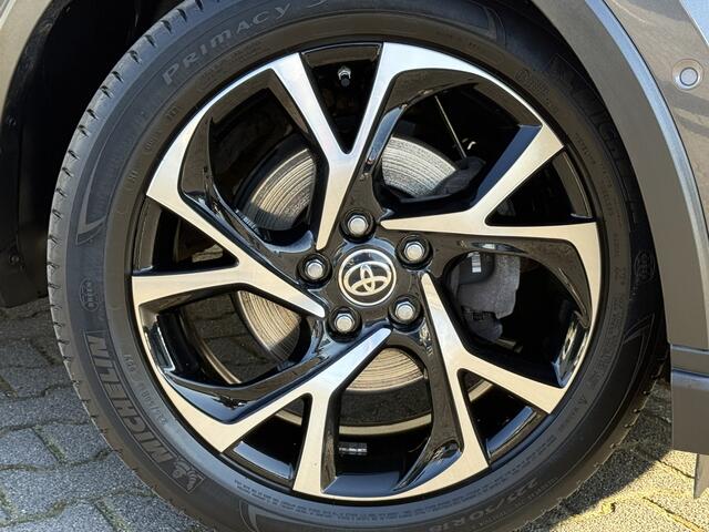Toyota C-HR 1.8 Hybrid Team D | CarPlay | ACC | Camera | Keyless | 18 inch