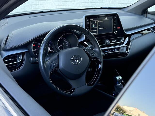 Toyota C-HR 1.8 Hybrid Team D | CarPlay | ACC | Camera | Keyless | 18 inch