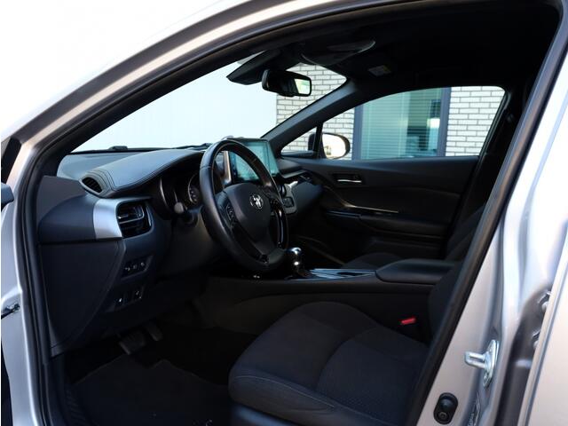 Toyota C-HR 1.8 Hybrid Dynamic | Park-Assist | Dodehoek | Stuurwielverwarmin