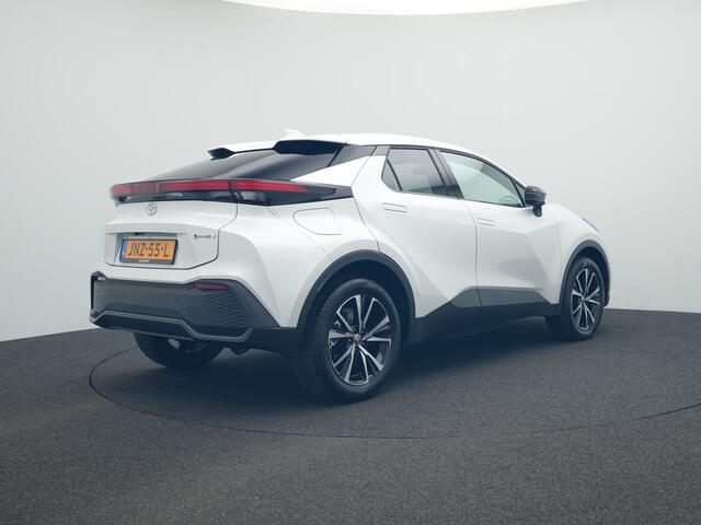 Toyota C-HR 2.0 Plug-in Hybrid 220 Dynamic *DEMO*