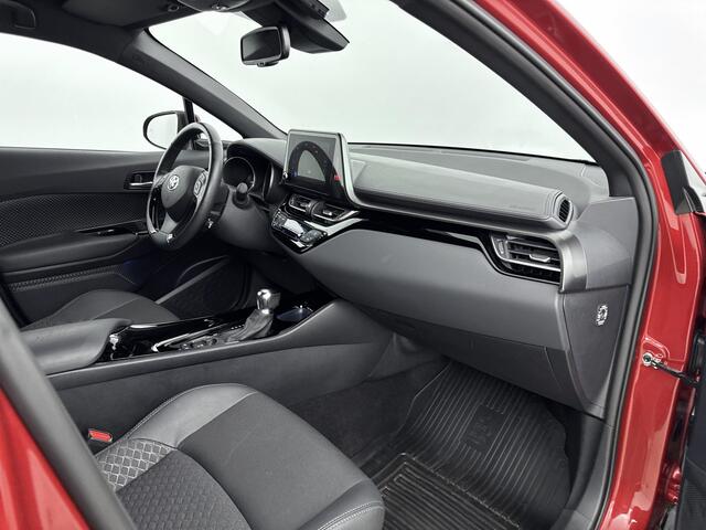 Toyota C-HR 1.8 Hybrid Dynamic Trekhaak | Stoel-/Stuurverwarming | Parkeersensoren V+A |