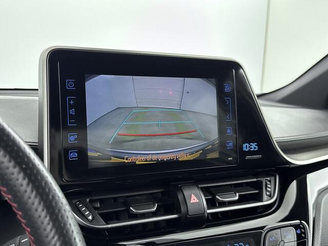 Toyota C-HR 1.8 Hybrid Dynamic Navi | Stoelverwarming | Achteruitrijcamera | 18'' Lichtmetalen Velgen | Bi-Tone |