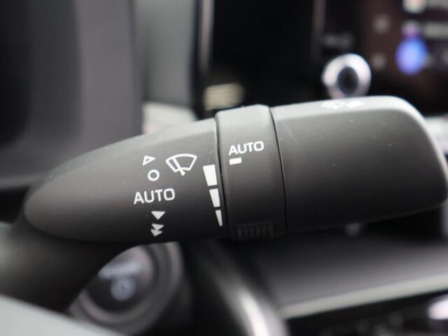 Toyota C-HR 1.8 Hybrid 140 Dynamic *NIEUW*