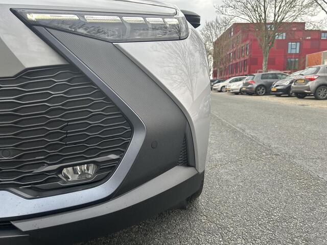 Toyota C-HR 2.0 Plug-in Hybrid 220 First Edition