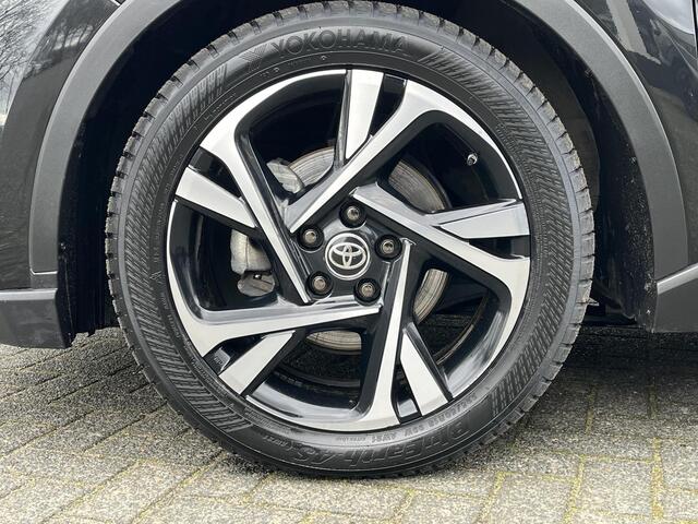 Toyota C-HR 1.8 Hybrid Style | Carplay | Parkeersensoren | Dode hoek waarschuwing | Navigatie | 18 inch LM-velgen |