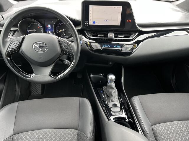 Toyota C-HR 1.8 Hybrid Style | Carplay | Parkeersensoren | Dode hoek waarschuwing | Navigatie | 18 inch LM-velgen |