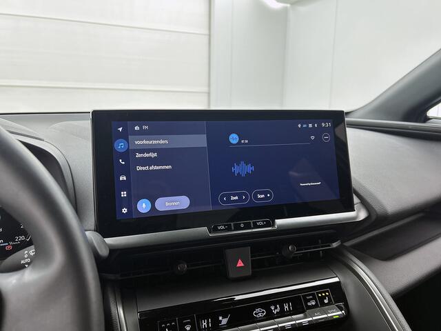 Toyota C-HR 1.8 Hybrid 140 First Edition | Stoel + Stuur + Voorruitverwarming | Blindspot | Groot Scherm | LED |