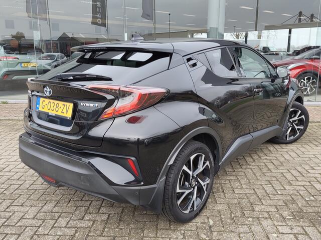 Toyota C-HR 1.8 Hybrid Style Ultimate | JBL | Navi | Sensoren | Stoelverwarm