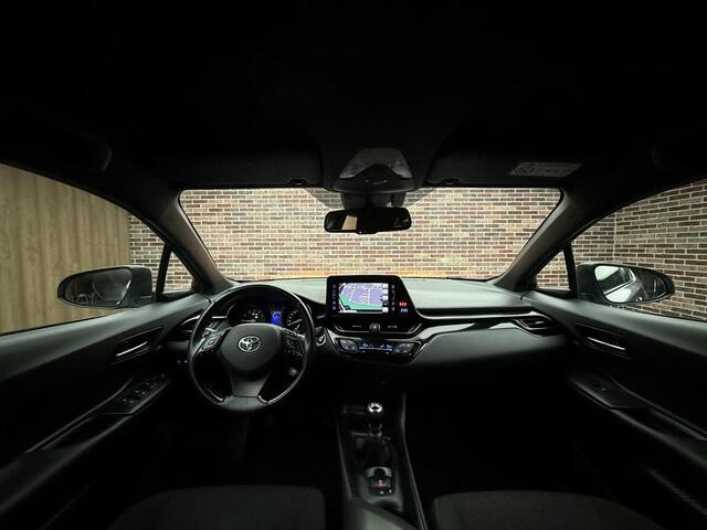 Toyota C-HR 1.2 Urban NAVI CAMERA TREKHAAK
