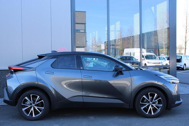 Toyota C-HR 1.8 Hybrid 140 Dynamic 2025, 12dkm, Stoelverwarming, Stuurverwarming, Carplay