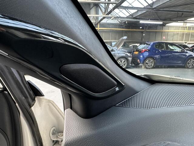 Toyota C-HR 1.8 Hybrid Style Luxury NL auto, Bomvol opties, zeer luxe, slechts 23201 km!