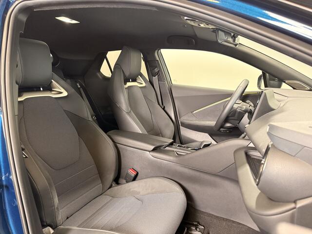 Toyota C-HR 2.0 Plug-in Hybrid 220 Executive