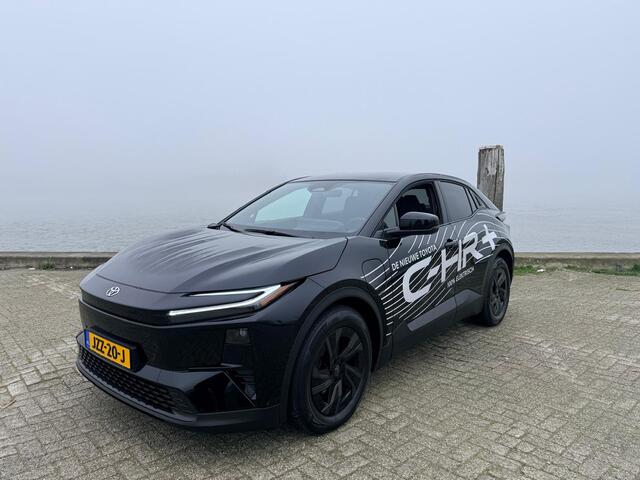 Toyota C-HR First Edition 77 kWh | DEMO & DIRECT LEVERBAAR |