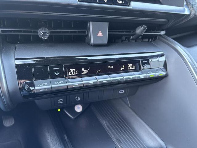 Toyota C-HR 1.8 Hybrid 140 First Edition | Apple Carplay/Android auto | 360 camera | Elek. achterklep | Bi-tone | Toyota garantie tot 2034!