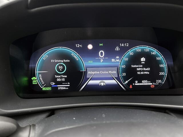 Toyota C-HR 2.0 Plug-in Hybrid 220 Dynamic | Adaptive Cruise Control | Parkeersensor voor & achter | Dodehoekdetectie