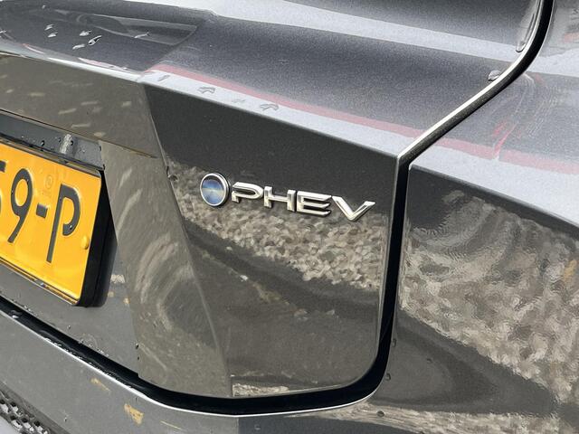 Toyota C-HR 2.0 Plug-in Hybrid 220 Dynamic