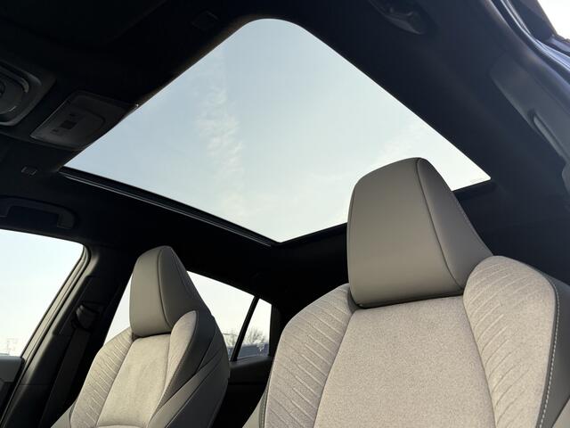 Toyota C-HR Executive AWD 77 kWh Nieuw NL Auto Panorama Bi-Tone 360 Camera Stoel Stuur Verwamd