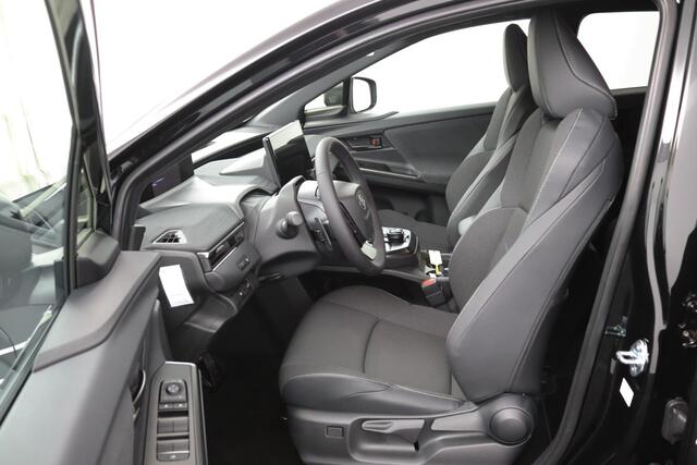 Toyota C-HR First Edition 77 kWh | Smart Entry | Parkeersensoren Rondom | Navigatie |