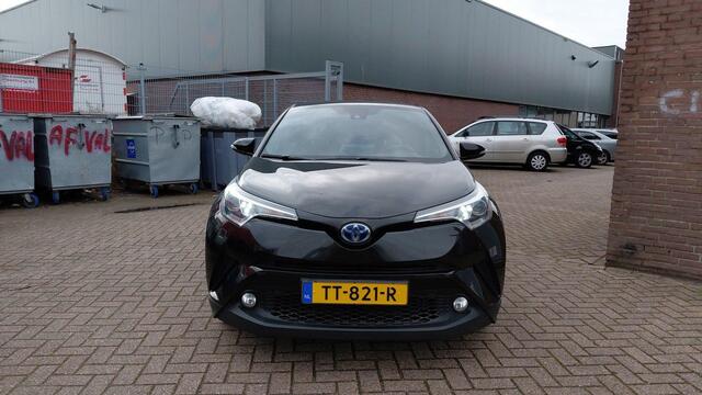 Toyota C-HR 1.8 Hybrid Dynamic Dealer onderhouden, Parkeersensoren, Navigatie, Camera
