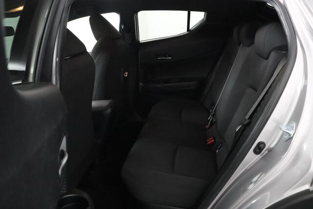 Toyota C-HR 1.8 Hybrid Dynamic | Keyless Entry | Navigatie | Stoelverwarming |