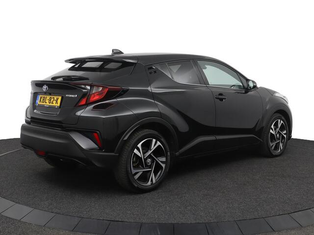 Toyota C-HR 1.8 Hybrid Executive | Stoelverwarming | Keyless | Apple carplay android auto | Parkeersensoren |