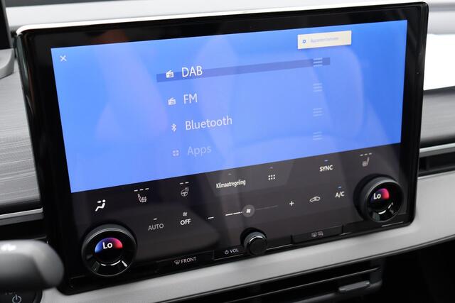 Toyota C-HR Executive AWD 77 kWh, Pano, JBL, 360 Camera, Apple Carplay / Android Auto.