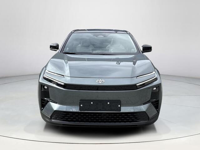 Toyota C-HR Executive AWD 77 kWh **MINERAL METALIC/ NIEUWE AUTO/ DIRECT LEVERBAAR**