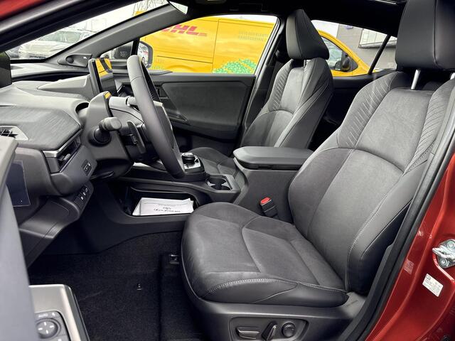 Toyota C-HR Executive AWD 77 kWh **METAL OXIDE/ NIEUWE AUTO/ DIRECT LEVERBAAR**