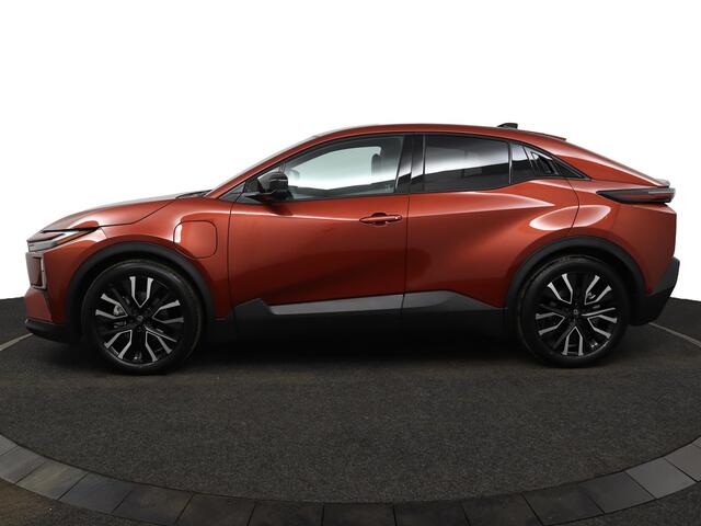 Toyota C-HR First Edition 77 kWh | Adaptive cruise control | 20" velgen | Camera | Navigatie |