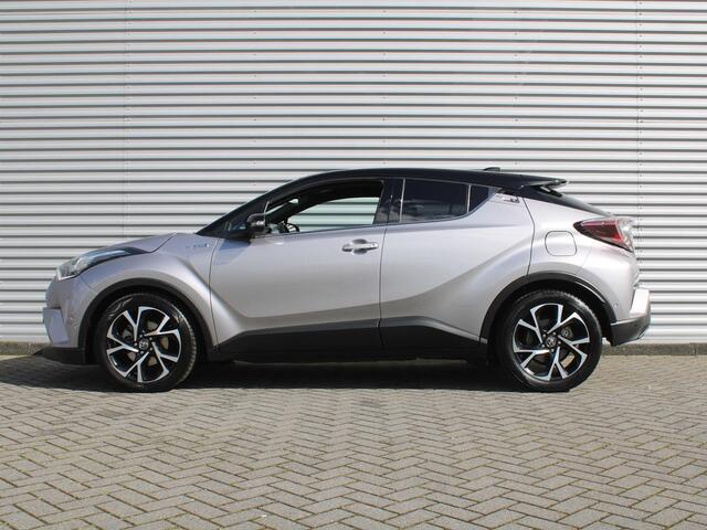 Toyota C-HR 1.8 Hybrid Style | Trekhaak | Stuur-/stoelverwarming | Leer | LED | Cruise adapt. | Camera | Dodehoek detectie | 18" LM | JBL audio | Clima | Navi |