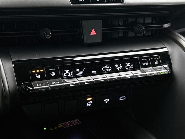 Toyota C-HR 1.8 Hybrid 140 First Edition | BTW Voertuig | Stoel en stuurwielverwarming | Onderweg-naar-dealer