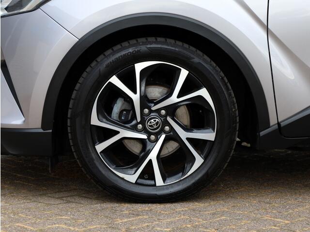 Toyota C-HR 1.8 Hybrid Bi-Tone | JBL Audio | Stoelverwarming | Navigatie