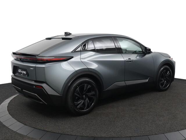 Toyota C-HR First Edition 77 kWh | Nieuwe Auto | Uit Voorraad Leverbaar | 607 WLTP Actieradius |