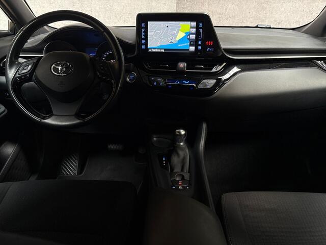 Toyota C-HR 1.8 Hybrid Sport Automaat (NAVIGATIE, CLIMATE, CAMERA, GETINT GLAS, SPORTSTOELEN, GETINT GLAS, CRUISE, ADAPTIVE CRUISE, ZWART HEMEL, NIEUWE APK, NIEUWSTAAT)