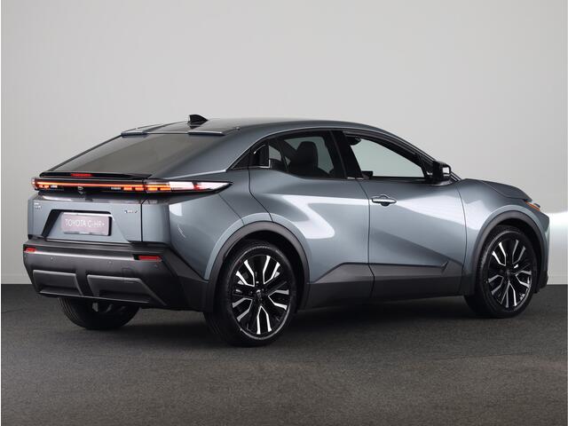Toyota C-HR First Edition 77 kWh *NIEUW* | Uit voorraad leverbaar! | 20" LM velgen |