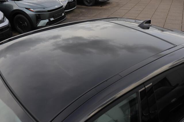 Toyota C-HR Executive AWD 77 kWh, Inruilpremie ¤2.000,-, 22kW AC, Licht Grijs interior, BSM, JBL, Bi-Tone, PANO, 360 graden camera!