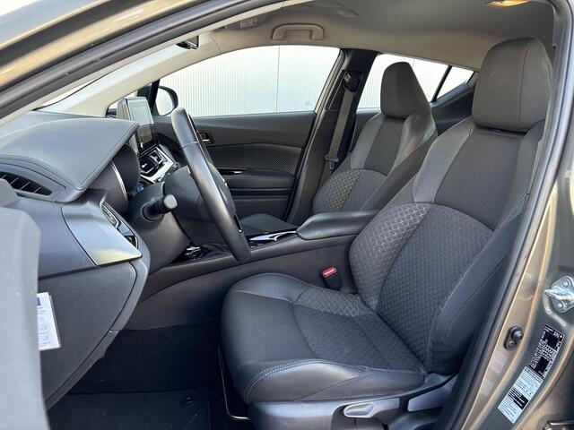 Toyota C-HR 2.0 Hybrid Dynamic **KEYLESS/ ADAPTIEF CRUISE CONTROL/ PARKEERSENSOREN**