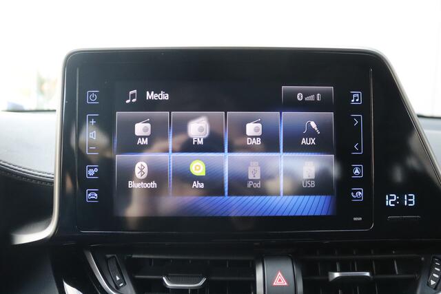 Toyota C-HR 1.8 Hybrid 122PK Automaat Dynamic Trekhaak/Navigatie/Camera/Stoelverwarming