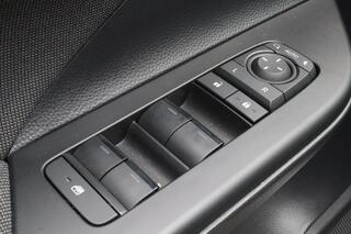 toyota-c-hr-1.8-hybrid-140-dynamic-