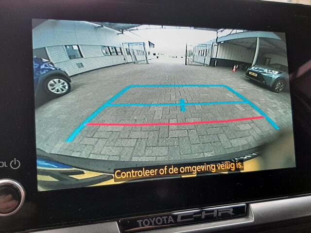 Toyota C-HR 2.0 Plug-in Hybrid 220 Dynamic | Stuur en Stoelverwarming |