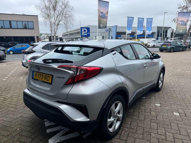 Toyota C-HR 1.8 Hybrid Active Parkeercamera, Navigatie, Parkeersensoren