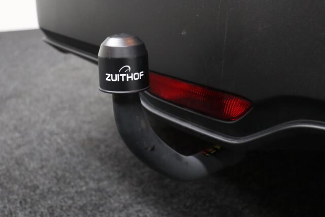 Toyota C-HR 1.8 Hybrid Active | Adaptive-cruise | Afneembare Trekhaak | Camera | Clima | Maps Navigatie | Apple Carplay & Android Auto | LM Velgen | All-season Banden