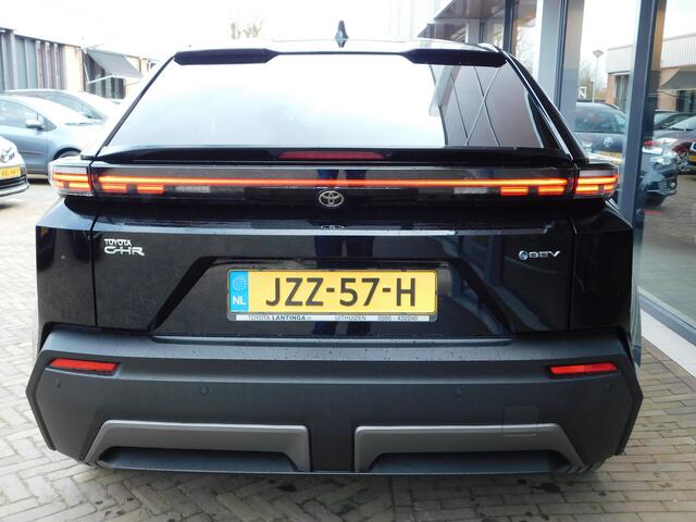 Toyota C-HR First Edition 77 kWh