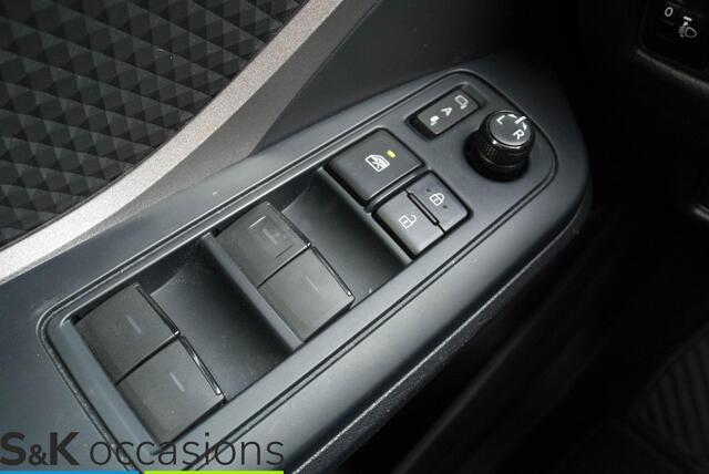 Toyota C-HR 1.8 Hybrid Dynamic 10 Jaar Garantie