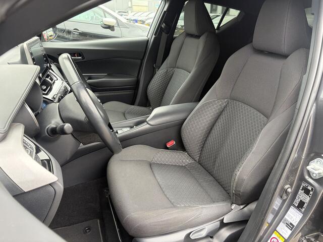 Toyota C-HR 1.8 Hybrid Active Limited Parkeersensoren Carplay Dealer Onderhouden