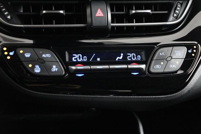 Toyota C-HR 1.8 Hybrid Style | Trekhaak | All Season Banden | Parkeersensoren | Blindspot Monitor | Stoelverwarming |