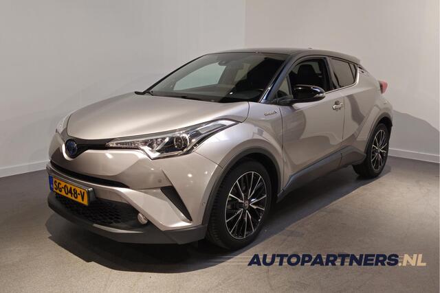 Toyota C-HR 1.8 Hybrid Style Bi-Tone - Stoelverwarming - Adaptive Cruise - Dodehoekdetectie - JBL Audio