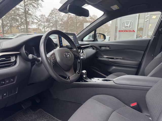 Toyota C-HR 1.8 Hybrid Dynamic | GEEN AFLEVERKOSTEN | Trekhaak, Navigatie, Stoelverwarming, Cruise control